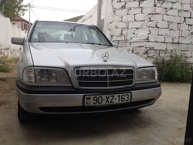 Mercedes C 180 1995, 281,000 km - 1.8 л - Bakı