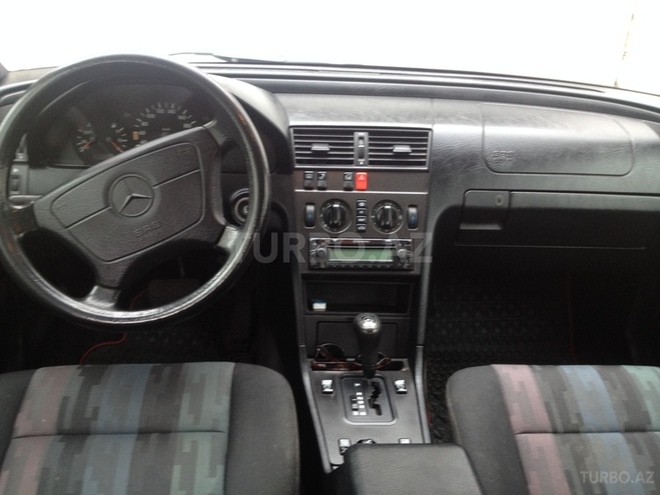 Mercedes C 180 1995, 281,000 km - 1.8 л - Bakı