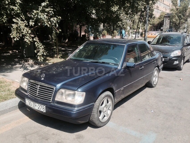 Mercedes E 220 1995, 350,000 km - 2.2 л - Bakı