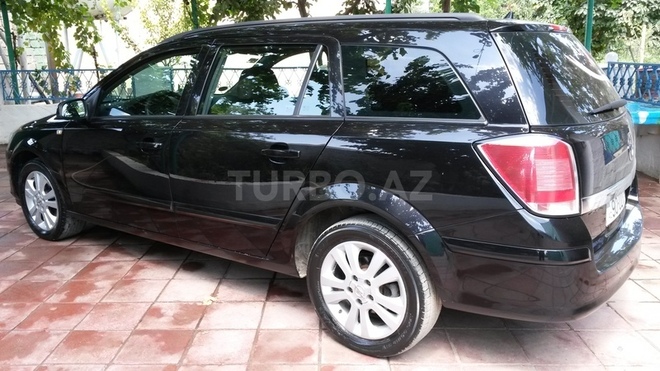 Opel Astra 2005, 174,000 km - 1.6 l - Bakı