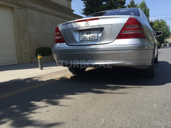 Mercedes C 230 2003, 255,000 km - 2.3 l - Bakı