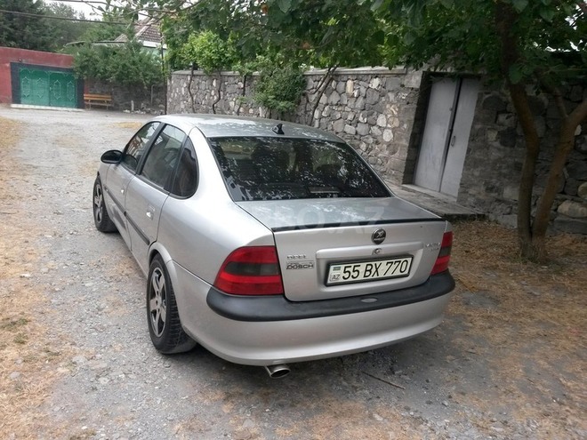 Opel Vectra 1998, 165,100 km - 2.0 l - Bakı