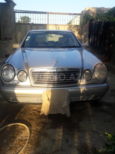 Mercedes E 230 1995, 402,824 km - 0.3 l - Bakı