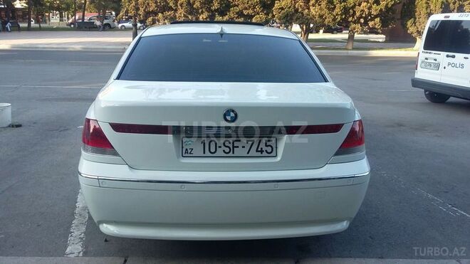 BMW 745 2001, 315,000 km - 4.4 л - Bakı