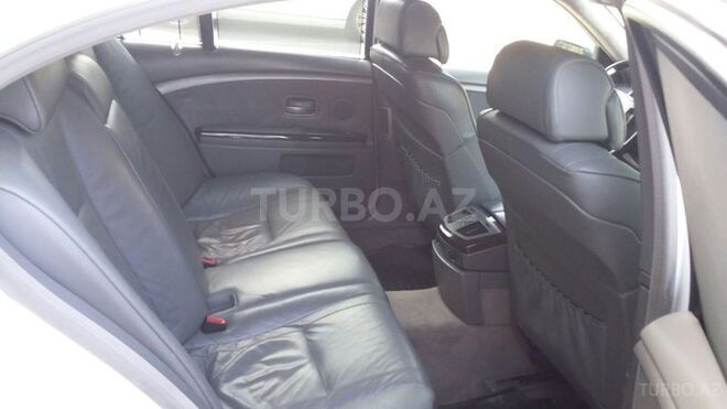 BMW 745 2001, 315,000 km - 4.4 л - Bakı