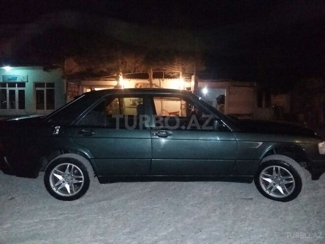 Mercedes 190 1993, 230,000 km - 2.0 л - Bakı