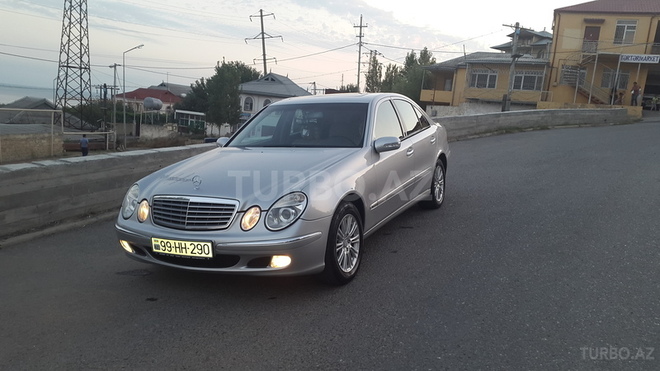 Mercedes E 270 2004, 193,000 km - 2.7 l - Bakı