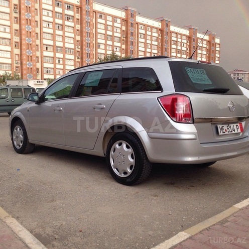 Opel Astra 2010, 98,000 km - 1.6 l - Bakı