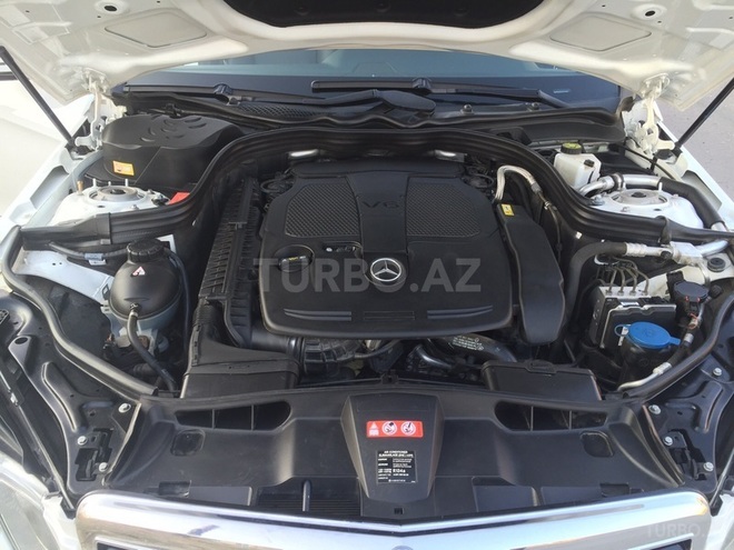 Mercedes E 350 2012, 19,000 km - 3.5 l - Bakı