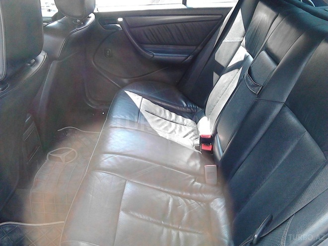 Mercedes C 180 2000, 132,000 km - 1.8 l - Bakı