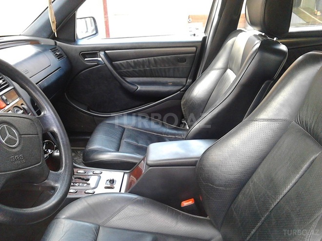 Mercedes C 180 2000, 132,000 km - 1.8 l - Bakı