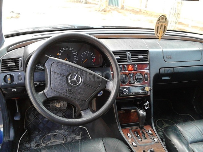 Mercedes C 180 2000, 132,000 km - 1.8 l - Bakı