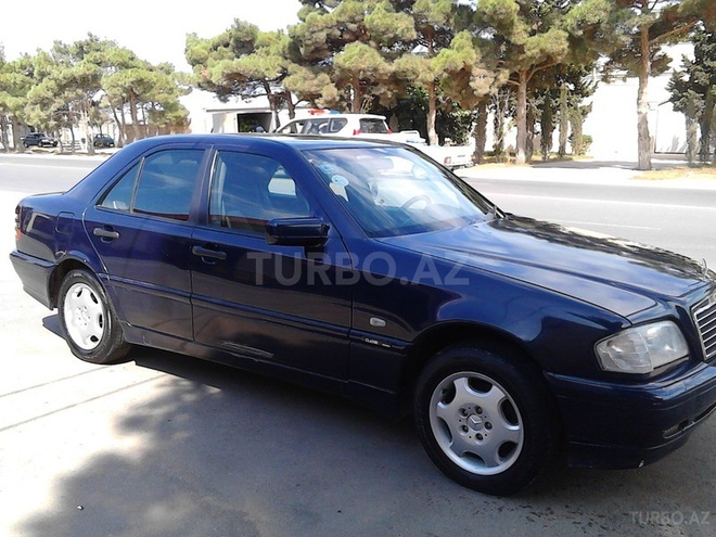 Mercedes C 180 2000, 132,000 km - 1.8 l - Bakı