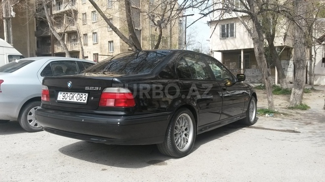 BMW 523 1997, 281,000 km - 2.3 l - Bakı