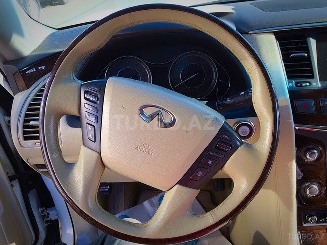 Infiniti QX56 2010, 125,000 km - 5.6 l - Bakı