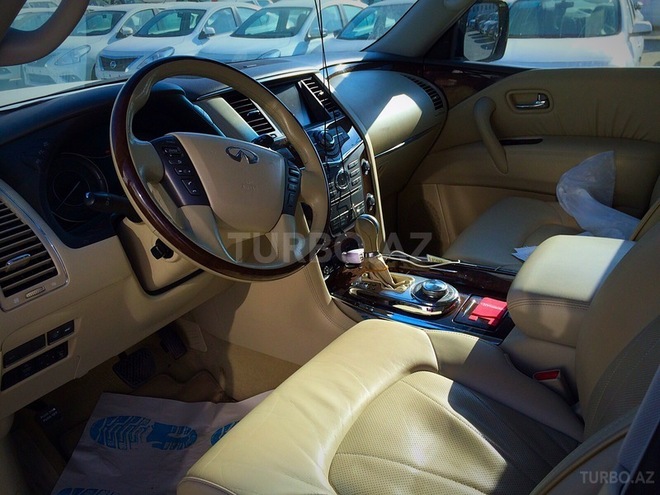 Infiniti QX56 2010, 125,000 km - 5.6 l - Bakı
