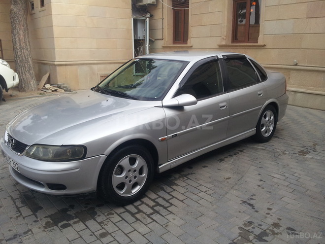 Opel Vectra 1999, 200,000 km - 1.8 l - Bakı
