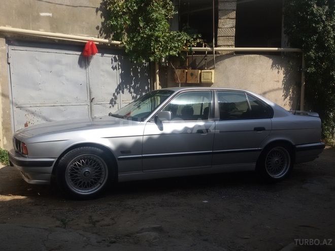 BMW 525 1994, 390,523 km - 2.5 л - Bakı
