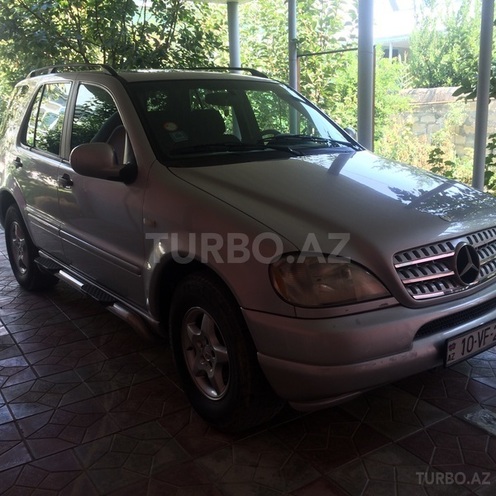 Mercedes ML 320 1998, 220,000 km - 3.2 l - Bakı