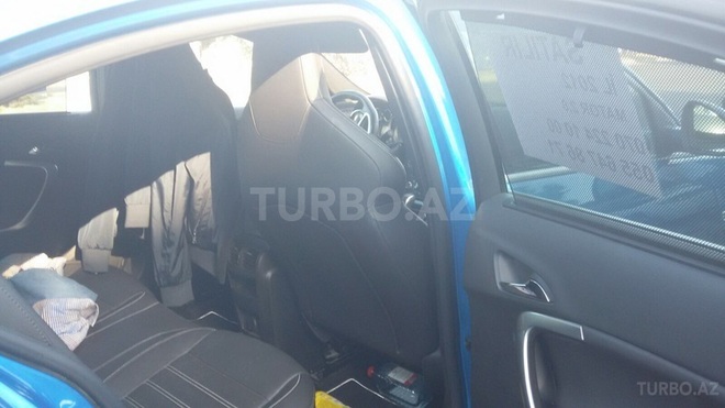 Opel Insignia 2013, 31,300 km - 2.8 l - Bakı