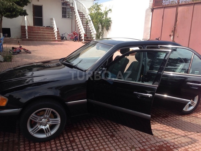 Mercedes C 230 2000, 165,000 km - 2.3 l - Bakı
