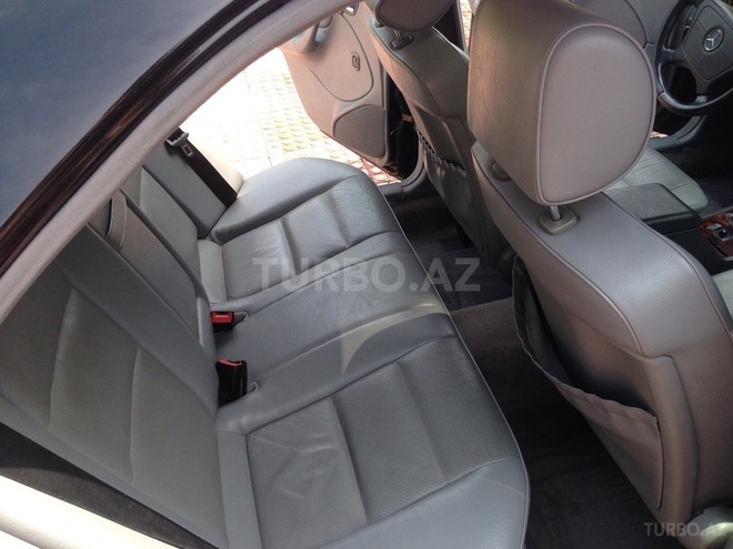 Mercedes C 230 2000, 165,000 km - 2.3 l - Bakı