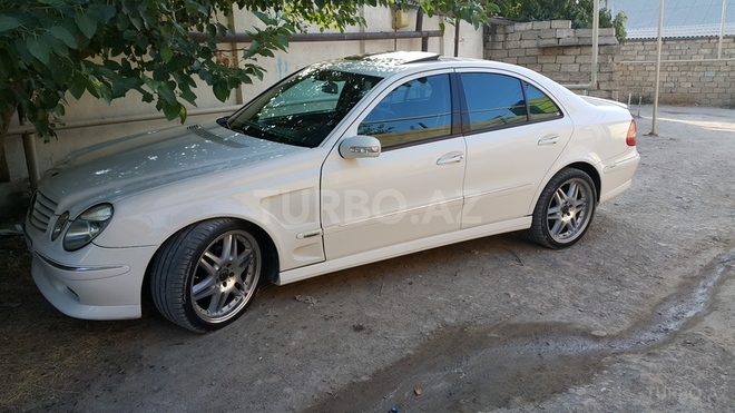 Mercedes E 320 2004, 96,000 km - 3.2 l - Bakı