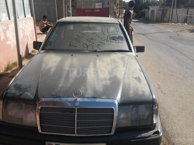 Mercedes E 230 1985, 17,506 km - 2.3 л - Bakı