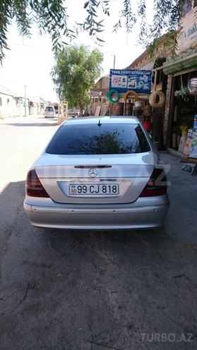 Mercedes E 270 2002, 280,000 km - 2.7 l - Bakı