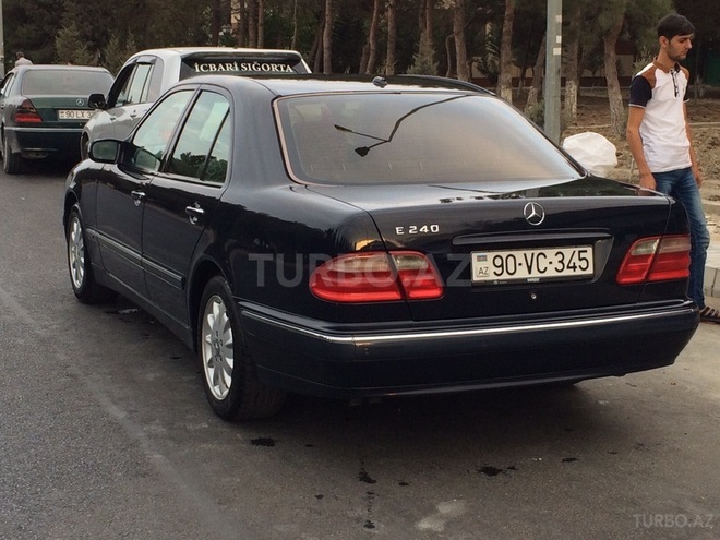 Mercedes E 240 2000, 240,000 km - 2.4 l - Bakı