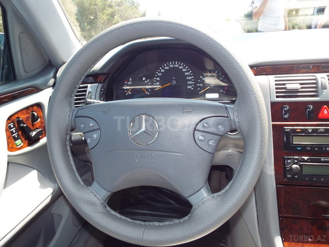 Mercedes E 240 2000, 240,000 km - 2.4 l - Bakı