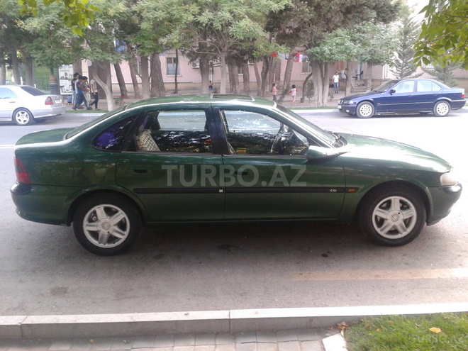 Opel Vectra 1996, 200,000 km - 2.0 l - Bakı