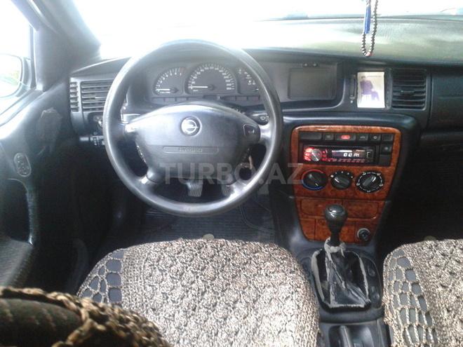 Opel Vectra 1996, 200,000 km - 2.0 l - Bakı