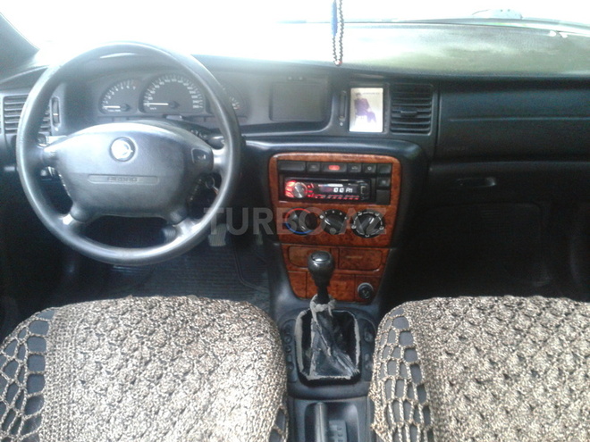 Opel Vectra 1996, 200,000 km - 2.0 l - Bakı