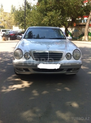Mercedes E 240 2001, 179,000 km - 2.6 l - Bakı