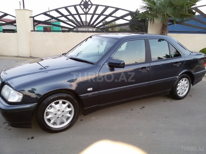 Mercedes C 220 1999, 210,000 km - 2.2 л - Bakı