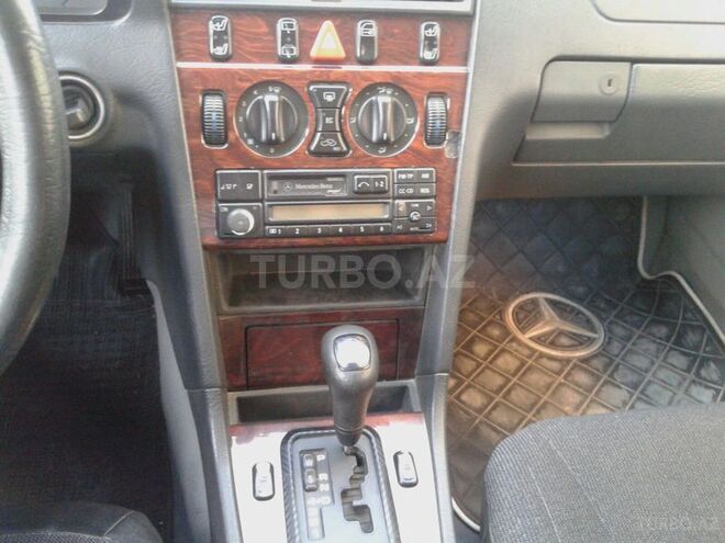 Mercedes C 180 1997, 285,000 km - 1.8 l - Bakı