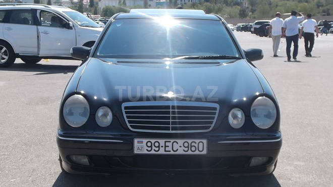 Mercedes E 240 2000, 165,000 km - 2.4 л - Bakı