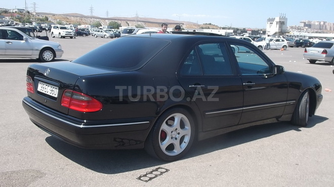 Mercedes E 240 2000, 165,000 km - 2.4 л - Bakı