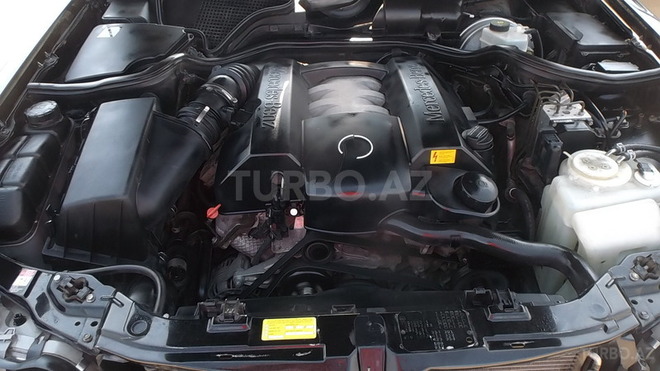 Mercedes E 240 2000, 165,000 km - 2.4 л - Bakı