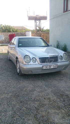 Mercedes E 200 1997, 256,000 km - 2.0 л - Bakı