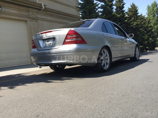 Mercedes C 230 2003, 254,000 km - 2.3 l - Bakı