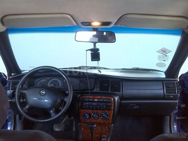 Opel Vectra 1996, 280,000 km - 2.0 l - Bakı