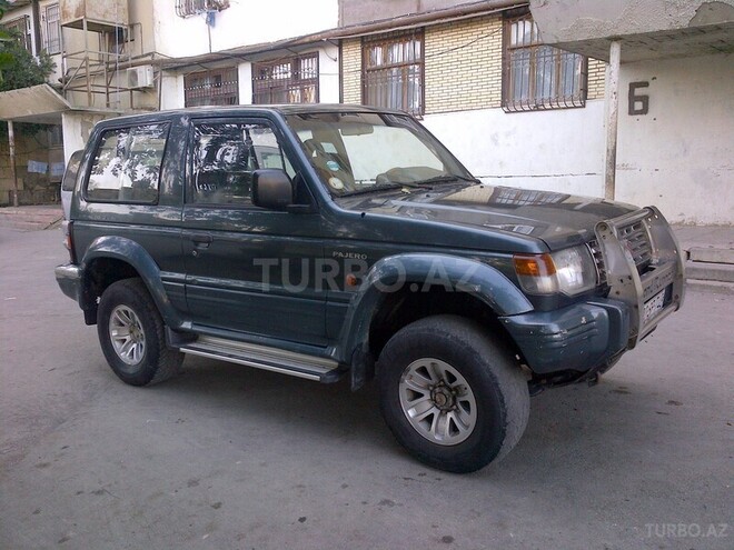 Mitsubishi Pajero 1991, 327,000 km - 2.5 l - Bakı