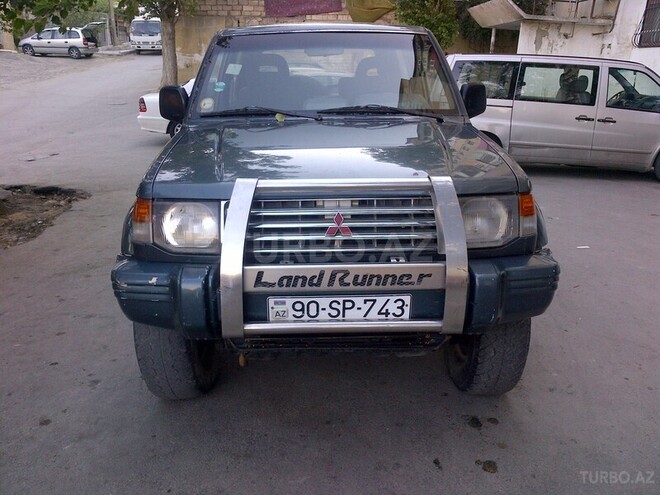 Mitsubishi Pajero 1991, 327,000 km - 2.5 l - Bakı