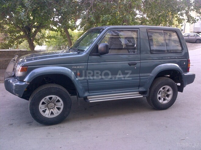 Mitsubishi Pajero 1991, 327,000 km - 2.5 l - Bakı