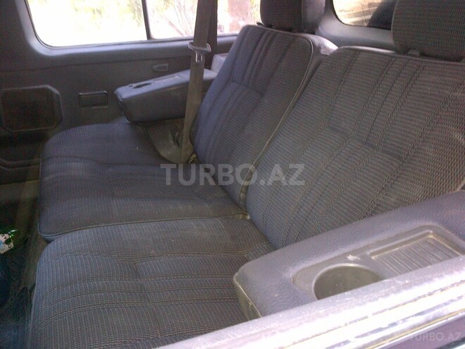 Mitsubishi Pajero 1991, 327,000 km - 2.5 l - Bakı