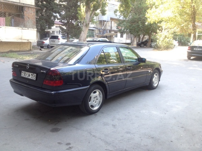 Mercedes C 220 1998, 227,000 km - 2.2 l - Bakı