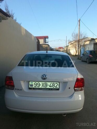 Volkswagen Polo 2013, 33,000 km - 1.6 l - Bakı
