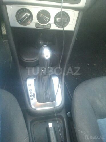 Volkswagen Polo 2013, 33,000 km - 1.6 l - Bakı